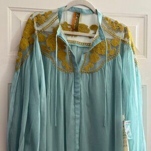 Aratta Camelia top